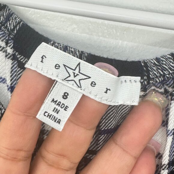 Fever Womens Plaid Ruffle Top W/ Pearl Embellishments Size 8 Rayon Navy & White - Picture 4 of 8